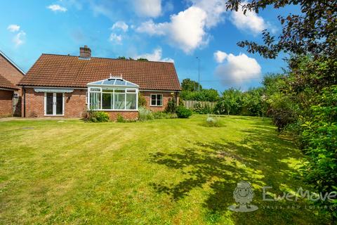 3 bedroom bungalow for sale, Thetford Road, Watton, Norfolk, IP25