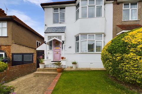 3 bedroom end of terrace house for sale, 39 Red Lion Lane, London