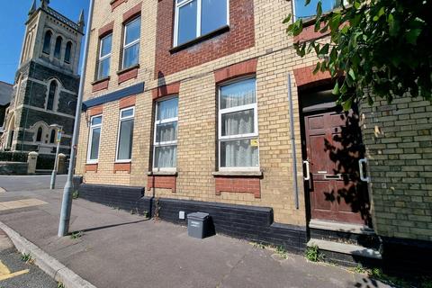 1 bedroom ground floor flat to rent, Trinity Street, Barry, The Vale Of Glamorgan. CF62 7EU