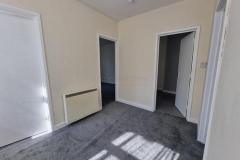 1 bedroom ground floor flat to rent, Trinity Street, Barry, The Vale Of Glamorgan. CF62 7EU