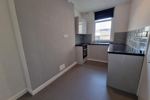 1 bedroom ground floor flat to rent, Trinity Street, Barry, The Vale Of Glamorgan. CF62 7EU