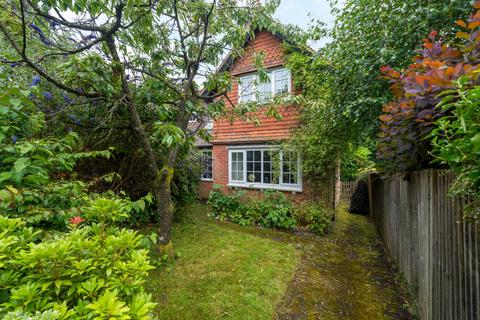 3 bedroom semi-detached house for sale, Pathfields, Haslemere, Surrey, GU27