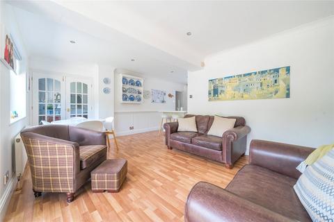 23 Ling Drive, Lightwater, GU18 5PA