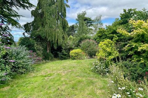 2 bedroom bungalow for sale, Southbank Road, Hereford, HR1