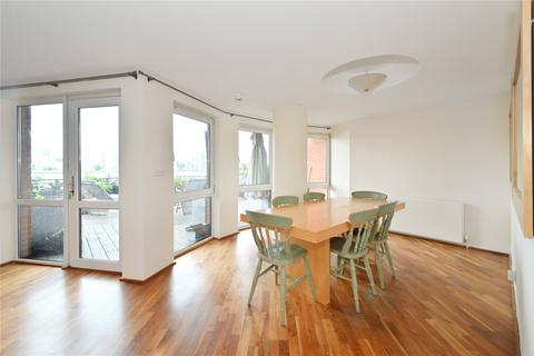 3 bedroom apartment for sale, Arnhem Place, London, E14