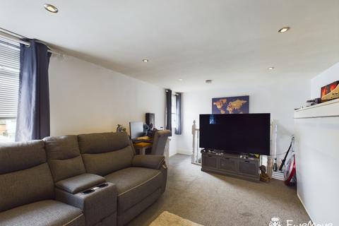 2 bedroom apartment for sale, 22a Endless Street, Salisbury