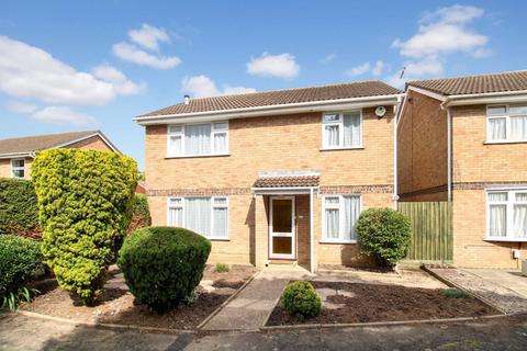 4 bedroom detached house for sale, Caves Lane, Bedford, MK40