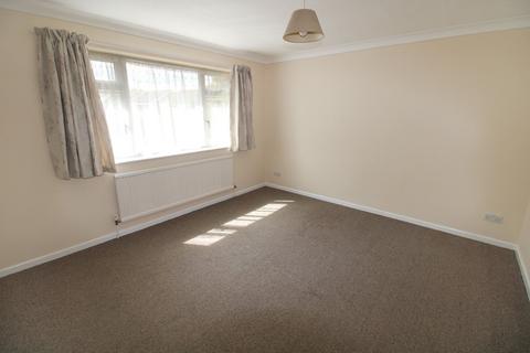 67 Caves Lane, Bedford, MK40 3DW