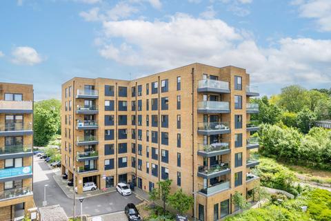 1 bedroom apartment for sale, Leaden Hill, Smitham Court, CR5