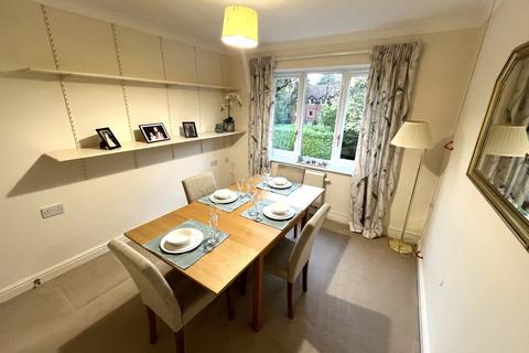 2 bedroom retirement property for sale, Grange Road, Solihull, West Midlands, B91