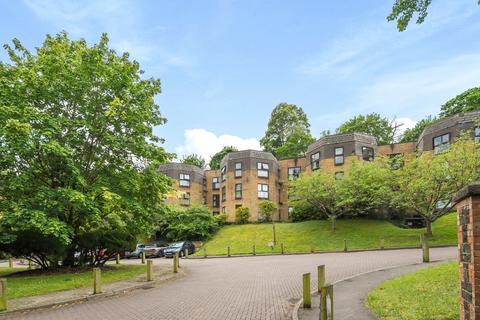 3 bedroom flat for sale, Chapel Fields, Charterhouse Road, Godalming, GU7