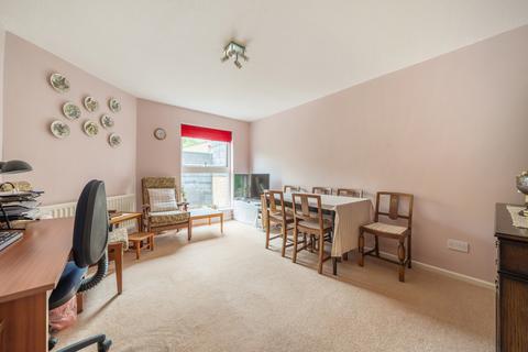 88 Chapel Fields, Godalming, GU7 2AA