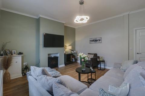 3 bedroom end of terrace house for sale, Airedale View, Rodley, Leeds, West Yorkshire, LS13