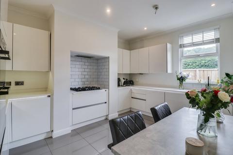 3 bedroom end of terrace house for sale, Airedale View, Rodley, Leeds, West Yorkshire, LS13