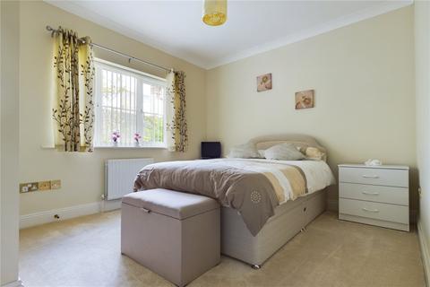 2 bedroom retirement property for sale, Armour Road, Tilehurst, Reading, Berkshire, RG31