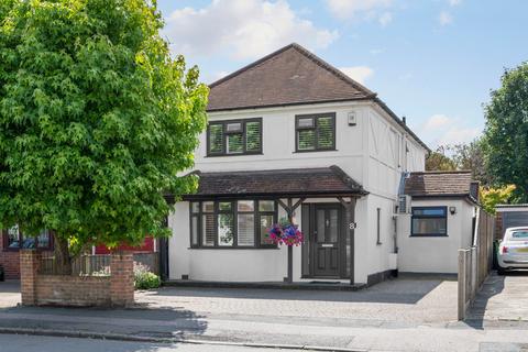 4 bedroom detached house for sale, Felcott Road, WALTON-ON-THAMES, KT12