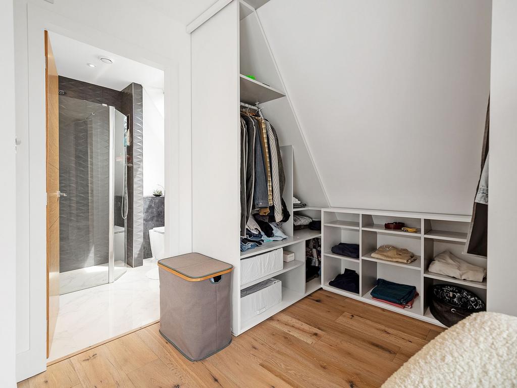 Dressing area