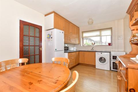 3 bedroom semi-detached house for sale, Raven Close, Billericay, Essex