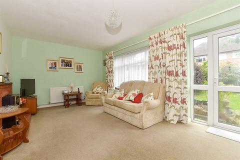 3 bedroom semi-detached house for sale, Raven Close, Billericay, Essex