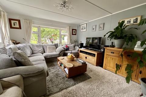 2 bedroom park home for sale, Kingsmead Park, Elstead, Godalming, Surrey