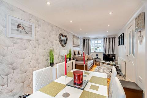 5 Balmoral Close, Wrexham, LL11 2RP