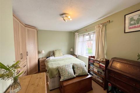 40 Hazelhurst Road, Ashton-under-lyne, OL6 9BD