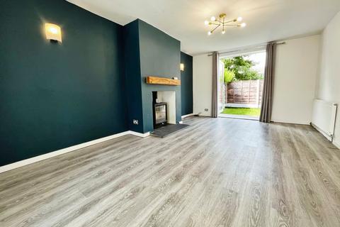 3 bedroom end of terrace house for sale, The Meadows, Manchester M25