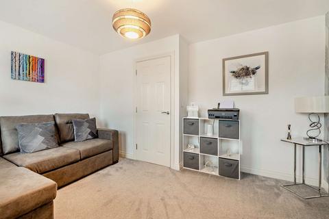42 Buttercup Close, Corby, NN18 8LB