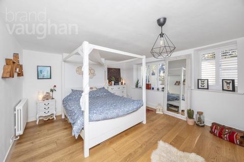 1 bedroom flat for sale, Montpelier Crescent, Brighton, Brighton & Hove,, BN1