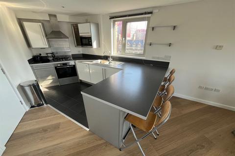 2 bedroom flat to rent, Vizion 7. London N7 - EPC rating B