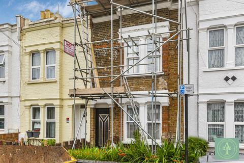 2 bedroom terraced house for sale, Eleanor Road, London, N11