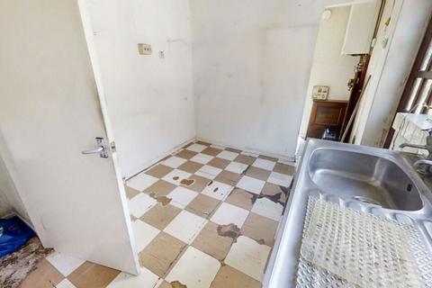12 Rainham Drive, Manchester, M8 0NN