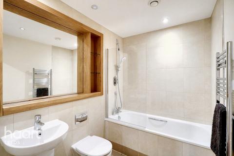 1 bedroom apartment for sale, Marsh Lane, Leeds