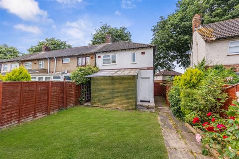 2 bedroom end of terrace house for sale, Oak Road, Kettering NN15