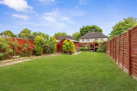 2 bedroom end of terrace house for sale, Oak Road, Kettering NN15