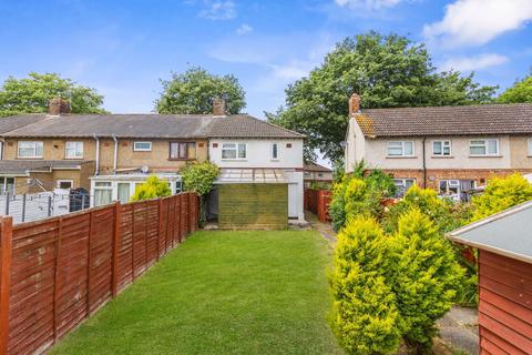 2 bedroom end of terrace house for sale, Oak Road, Kettering NN15