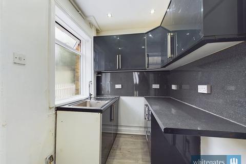 3 bedroom semi-detached house for sale, St. Leonards Grove, Bradford, West Yorkshire, BD8