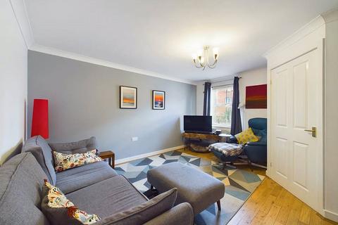 20 Woodvale Kingsway, Quedgeley, Gloucester, GL2 2AU