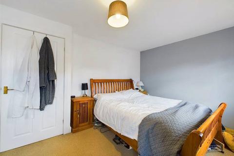 20 Woodvale Kingsway, Quedgeley, Gloucester, GL2 2AU