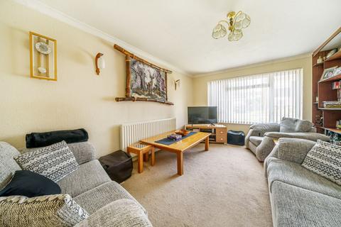30 Turnpike Way, Oakley, Basingstoke, RG23 7BT