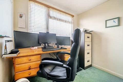 30 Turnpike Way, Oakley, Basingstoke, RG23 7BT