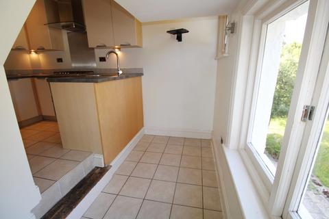 2 bedroom flat to rent, St. Anthonys Road, Bournemouth BH2