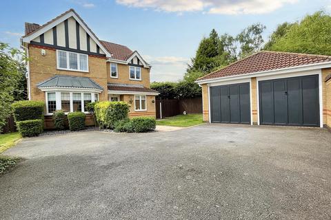 4 bedroom detached house for sale, Balmoral Road, Coalville, LE67