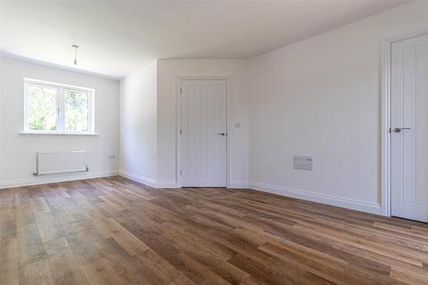 3 bedroom semi-detached house to rent, Brook Road, Marlborough Road SN3