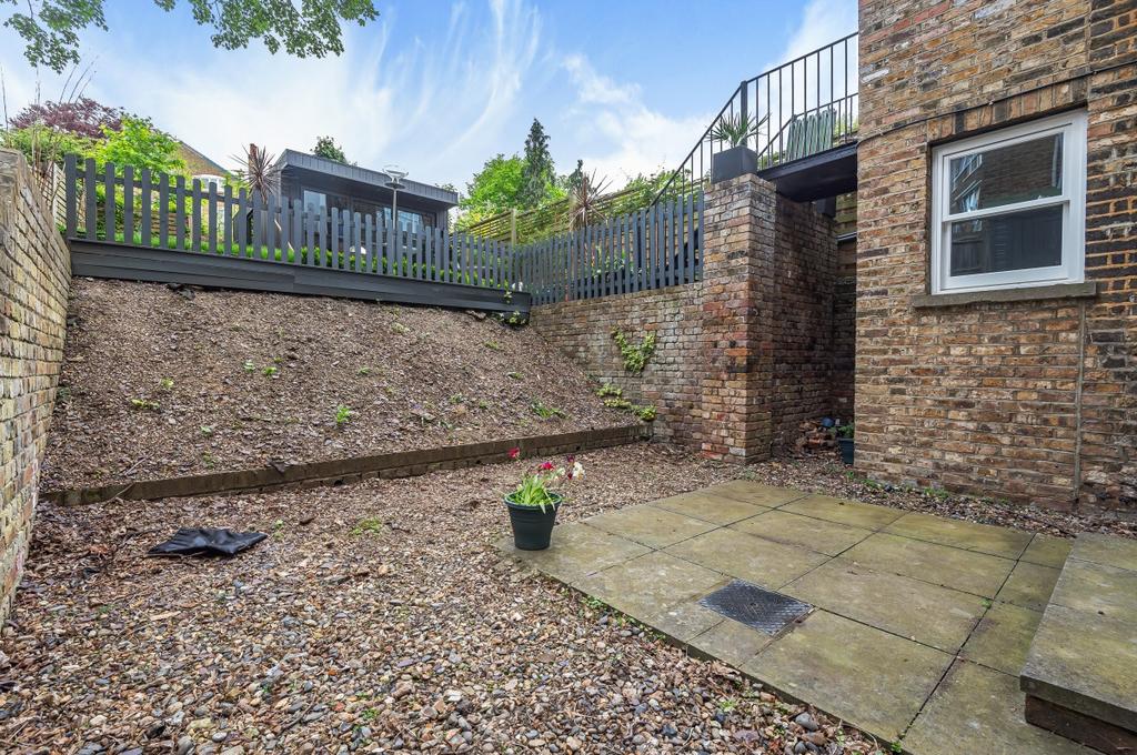 Courtyard Garden