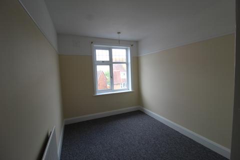 2 bedroom flat to rent, Tuckton Road, Bournemouth, BH6