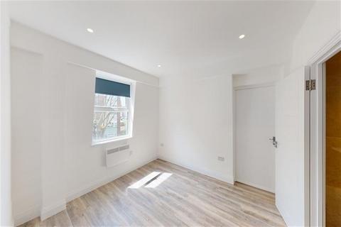 1 bedroom apartment to rent, High Road, South Woodford, E18