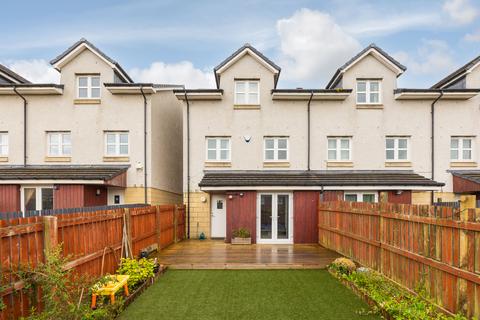 3 bedroom townhouse for sale, West Fairbrae Drive, Edinburgh EH11