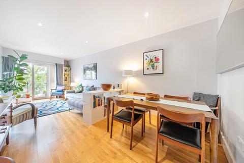 2 bedroom flat for sale, Dragmore Street, Clapham