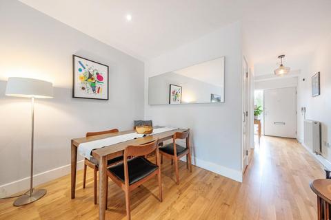 Flat 25, 1 Dragmore Street, London, SW4 8DW